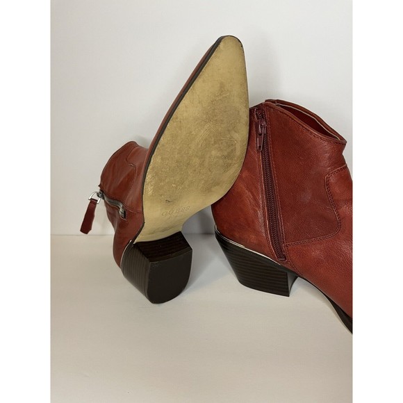 Guess WomenNalony Dark Red Western Booties 9.5 Medium Mid Block Heel Pre owned. - Picture 10 of 12